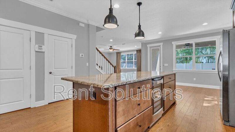 Beautiful 4BR/4BA two-story South Tampa Home with 2 Car Garage in Plant District property image