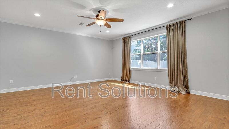 Beautiful 4BR/4BA two-story South Tampa Home with 2 Car Garage in Plant District property image