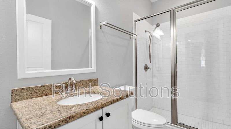 Beautiful 4BR/4BA two-story South Tampa Home with 2 Car Garage in Plant District property image