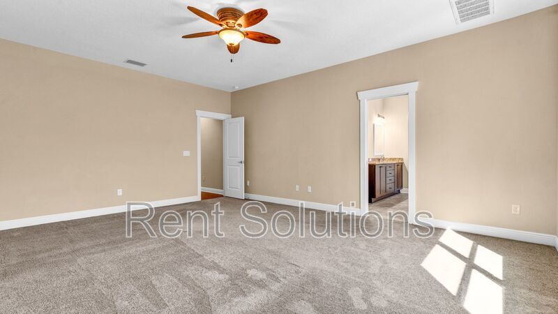 Beautiful 4BR/4BA two-story South Tampa Home with 2 Car Garage in Plant District property image