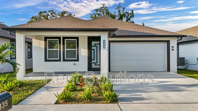 Newer Construction 4bedroom/3bathroom Home Available 2/15/26 in North St Pete! property image