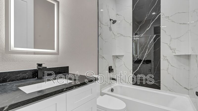 Newer Construction 4bedroom/3bathroom Home Available 2/15/26 in North St Pete! property image