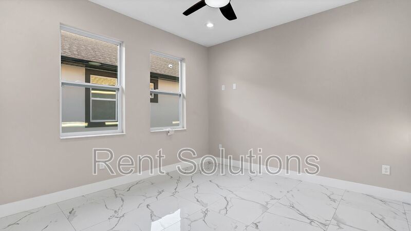 Newer Construction 4bedroom/3bathroom Home Available 2/15/26 in North St Pete! property image