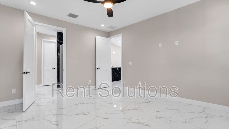 Newer Construction 4bedroom/3bathroom Home Available 2/15/26 in North St Pete! property image