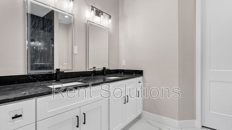 Newer Construction 4bedroom/3bathroom Home Available 2/15/26 in North St Pete! property image