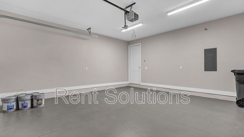 Newer Construction 4bedroom/3bathroom Home Available 2/15/26 in North St Pete! property image