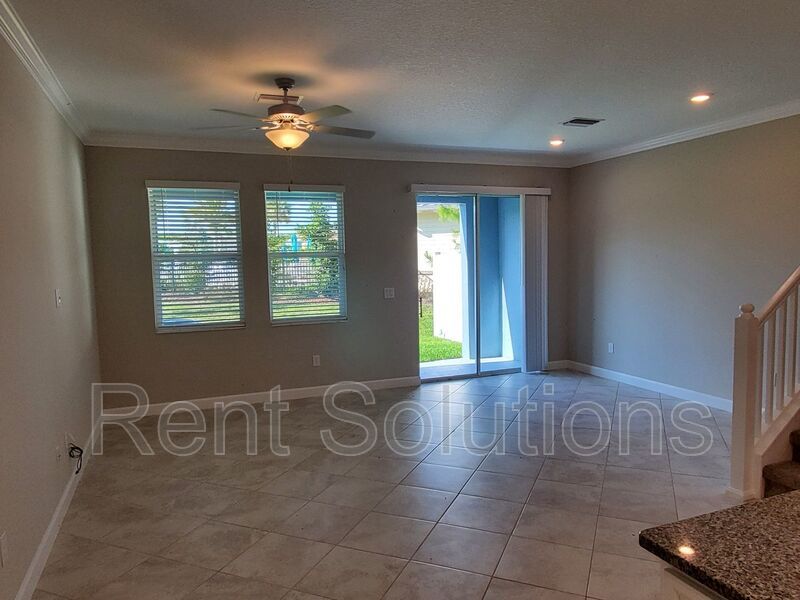 3BD/2.5BTH Townhome with Resort Style Amenities! property image