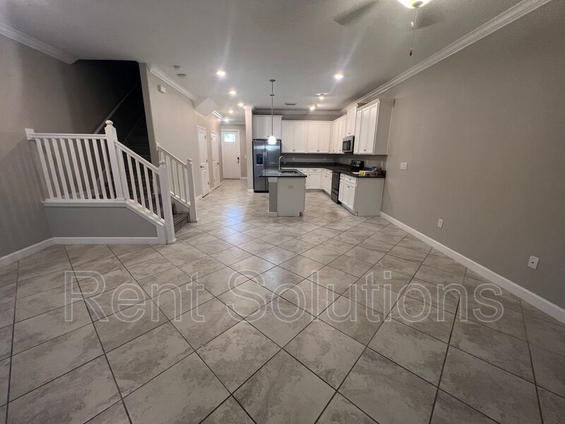 3BD/2.5BTH Townhome with Resort Style Amenities! property image