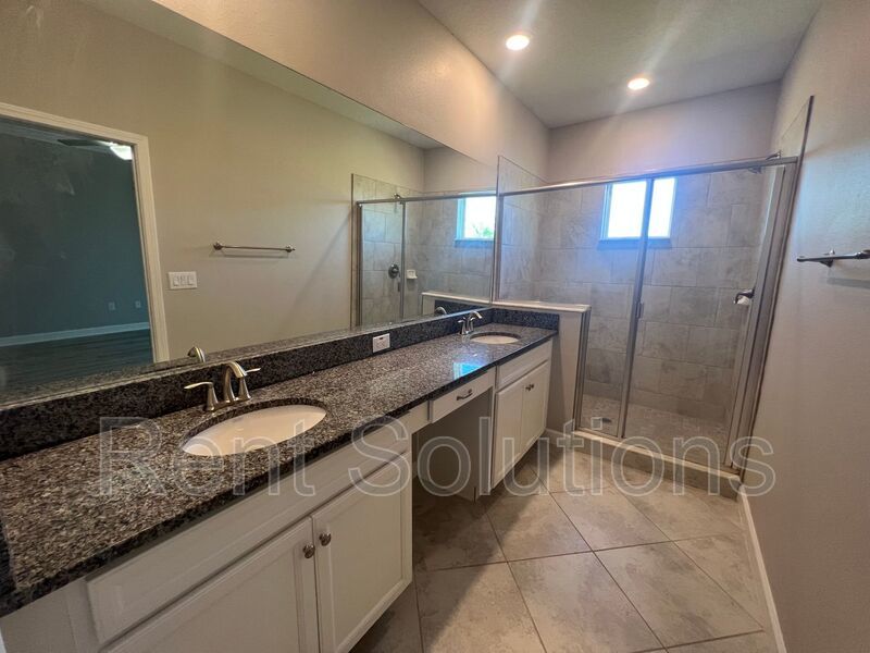 3BD/2.5BTH Townhome with Resort Style Amenities! property image