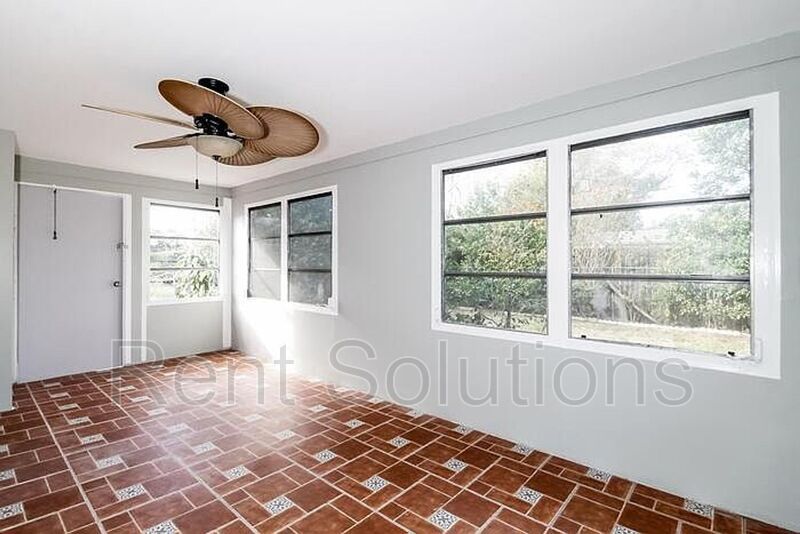 Charming 2/2 Home in Holiday, Florida - Seconds from US Highway 19! property image