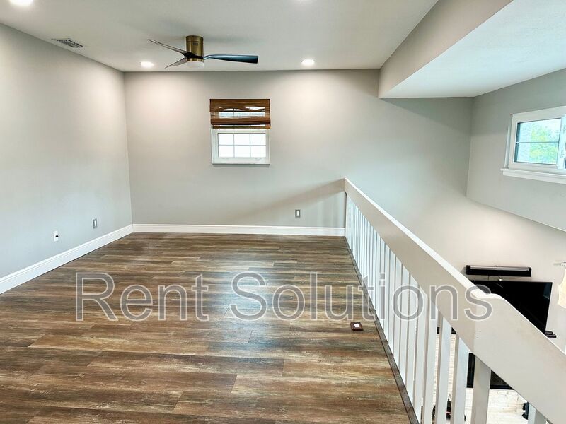 Hidden Gem Townhome: Renovated Home with Smart Capability in Prime Location with Luxury Amenities! property image