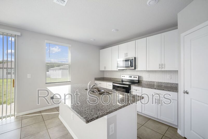 Gorgeous 4/3 Home property image