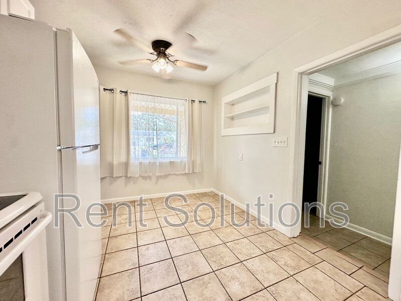 FANTASTIC 3BR/2BA HOME IN DUNEDIN AVAILABLE NOW! property image