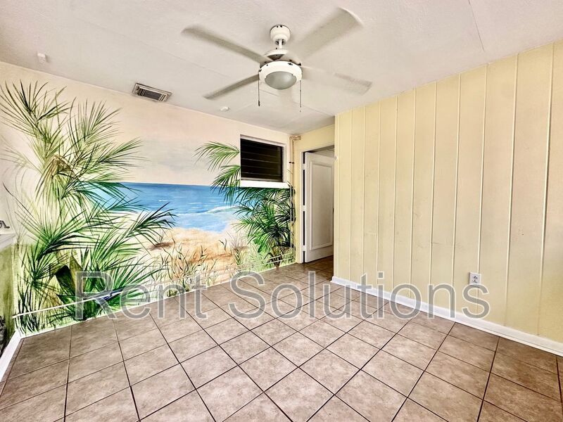 FANTASTIC 3BR/2BA HOME IN DUNEDIN AVAILABLE NOW! property image