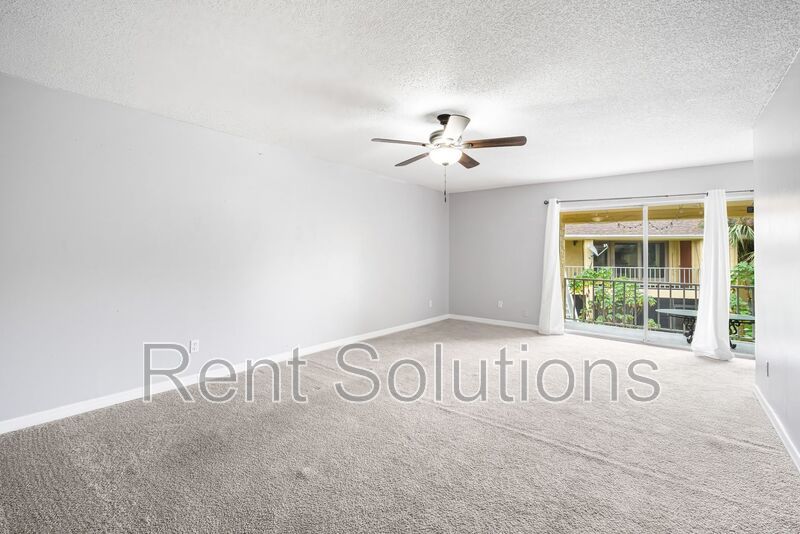 Affordable 3/2 in the Heart of Town And Country property image