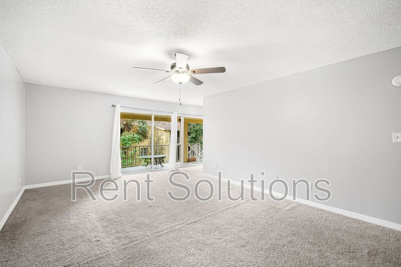 Affordable 3/2 in the Heart of Town And Country property image