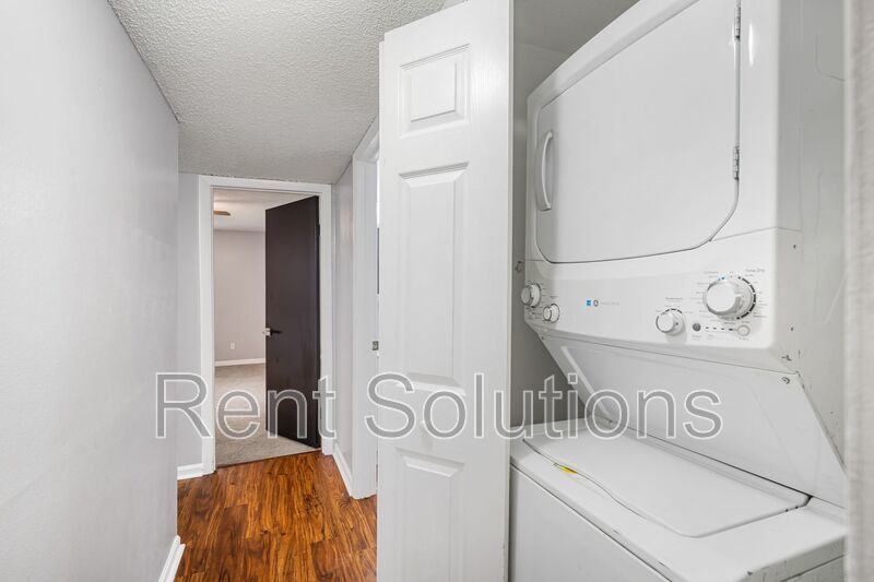 Affordable 3/2 in the Heart of Town And Country property image