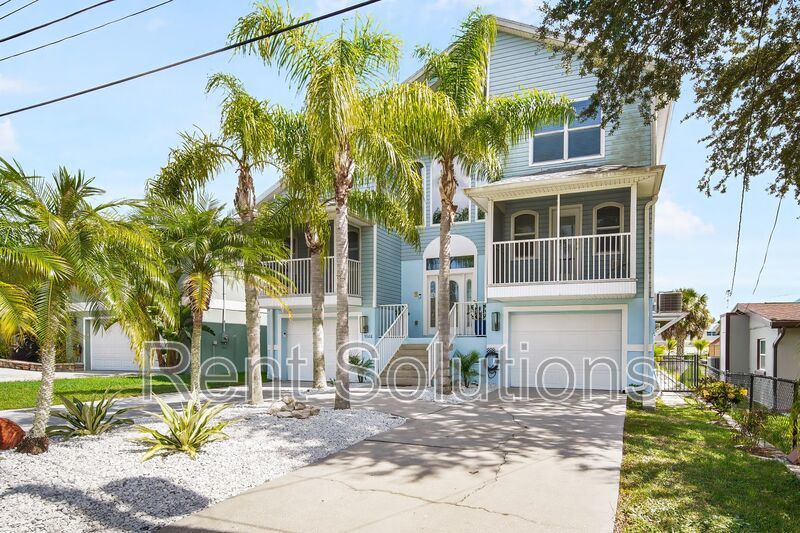 Waterfront Luxury Living Awaits! property image