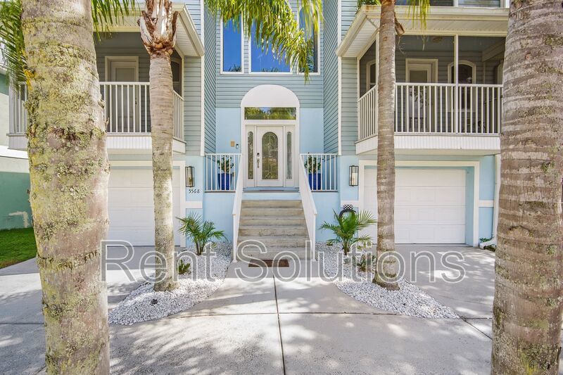 Waterfront Luxury Living Awaits! property image