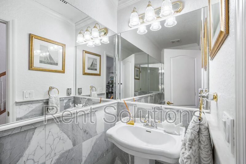 Waterfront Luxury Living Awaits! property image