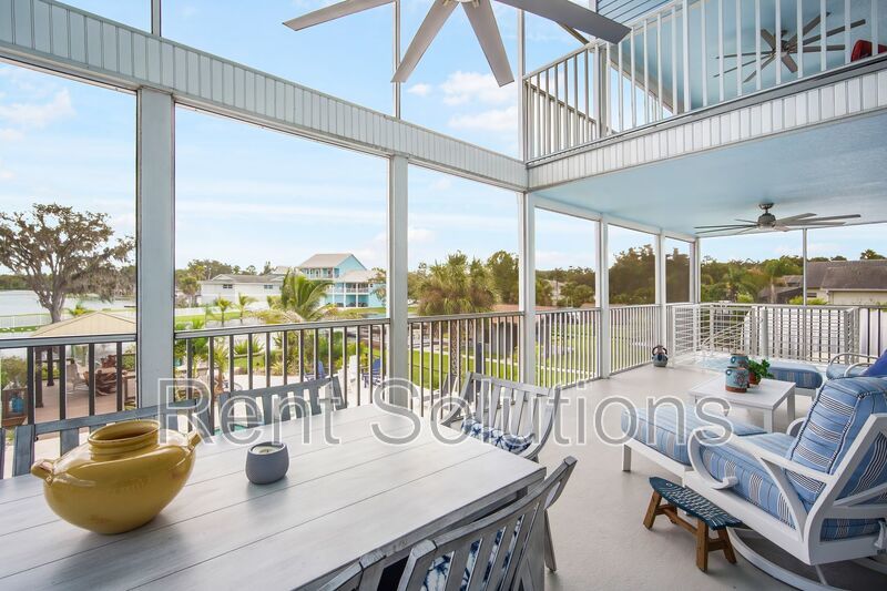 Waterfront Luxury Living Awaits! property image
