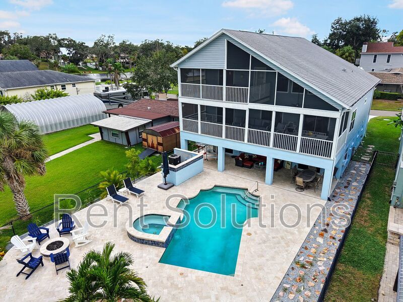 Waterfront Luxury Living Awaits! property image