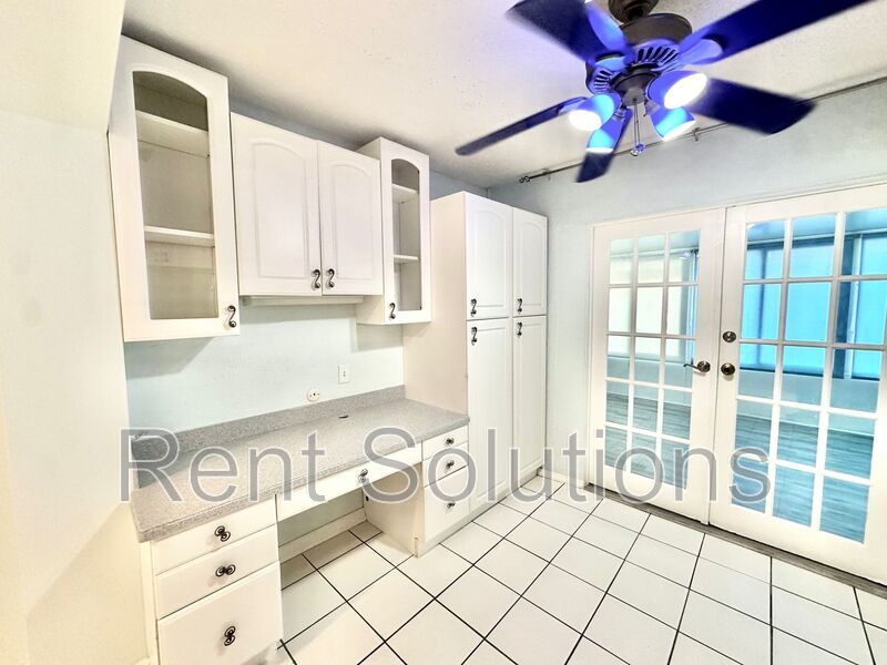 Tropical 2br/1ba duplex with storage in Bellair! property image
