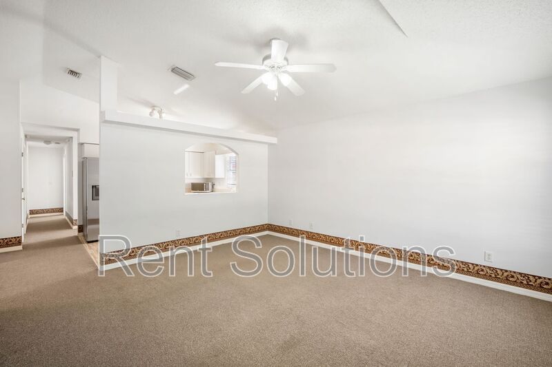 Cozy 3-Bedroom Home in St. Petersburg! property image