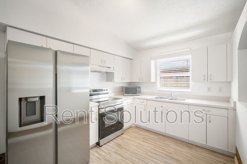 Cozy 3-Bedroom Home in St. Petersburg! property image