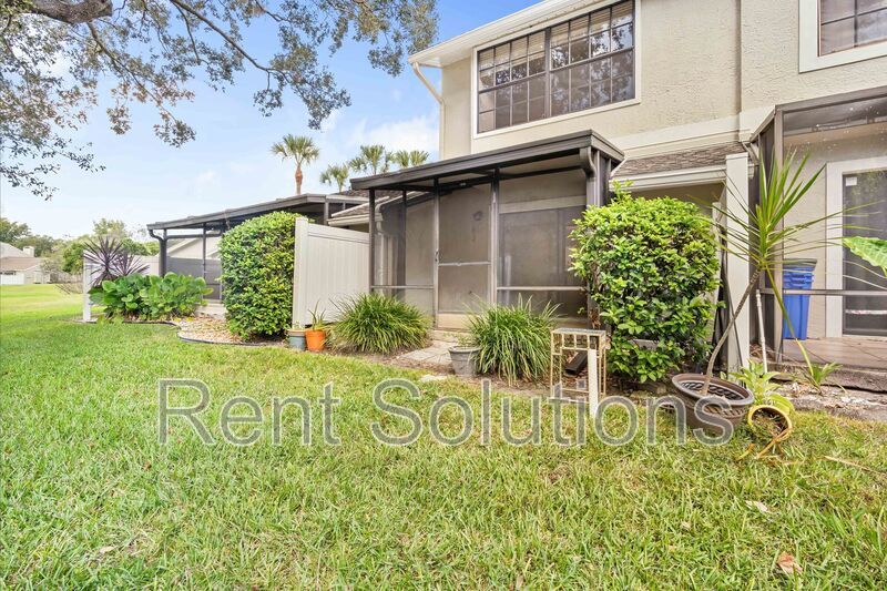 Beautiful Updated 2/1.5 Condo property image