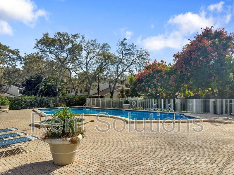 Beautiful Updated 2/1.5 Condo property image
