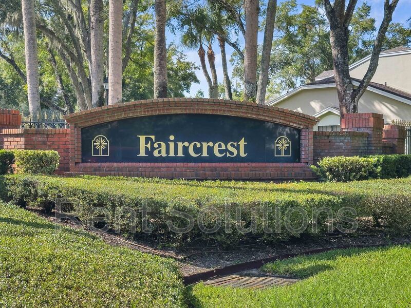 Beautiful Updated 2/1.5 Condo property image