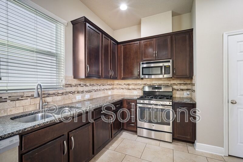 Resort-Style Living! Spacious Fully Renovated 4-Bed 3- bath Move in Special $500 off on 2nd month rent Hurry! property image