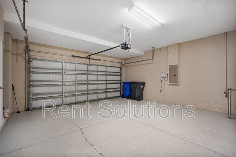 Resort-Style Living! Spacious Fully Renovated 4-Bed 3- bath Move in Special $500 off on 2nd month rent Hurry! property image