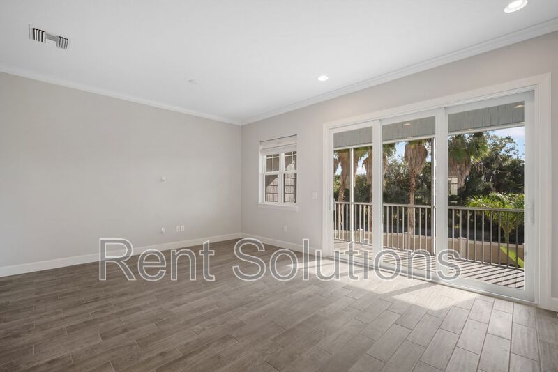 Stunning 3-Bedroom Townhome in Rocky Point – Modern Living Minutes from Westshore! property image