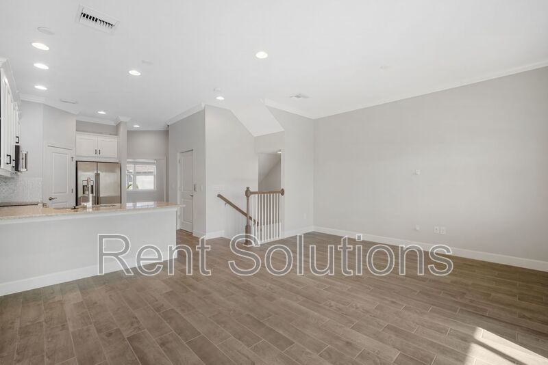 Stunning 3-Bedroom Townhome in Rocky Point – Modern Living Minutes from Westshore! property image