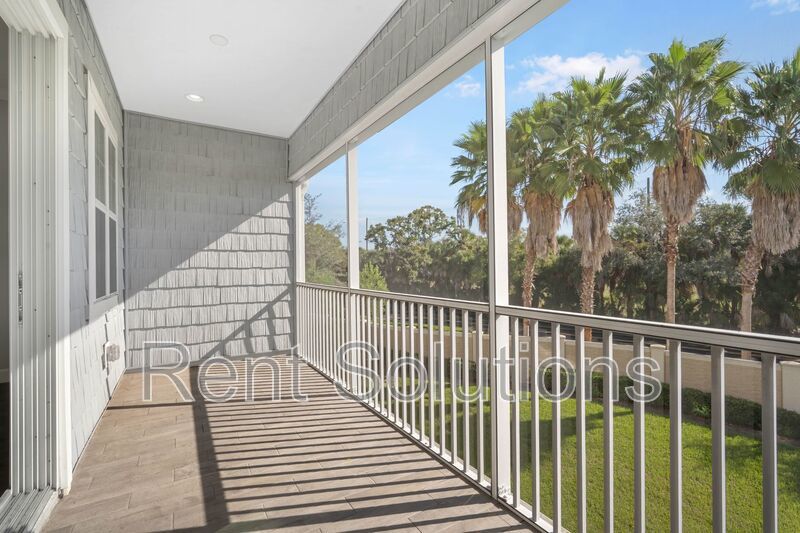 Stunning 3-Bedroom Townhome in Rocky Point – Modern Living Minutes from Westshore! property image