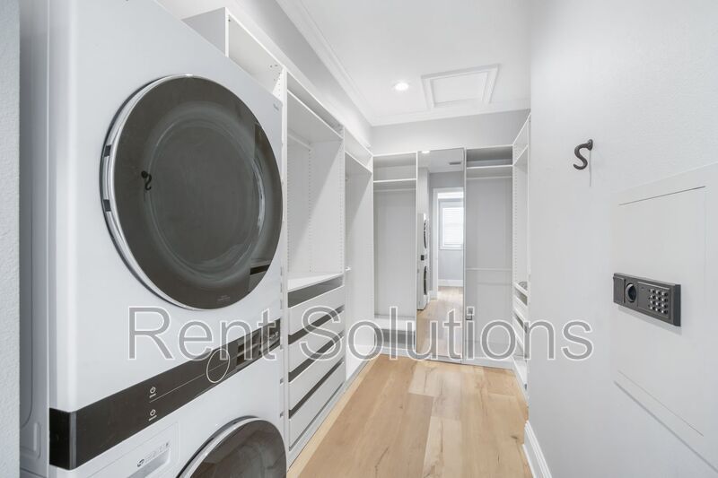 Waterfront Custom Luxury Living in MiraBay property image