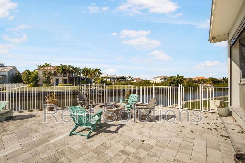 Waterfront Custom Luxury Living in MiraBay property image