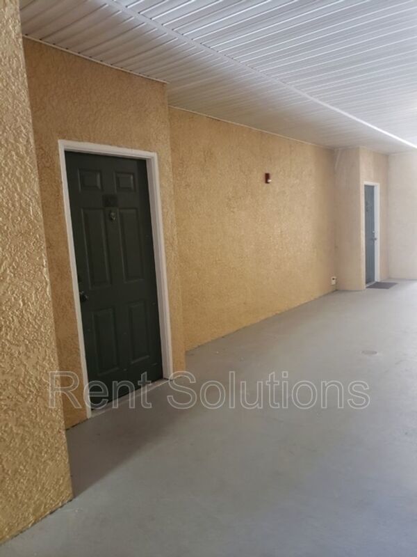 Modern 2-Bedroom Condo in Gated Resort-Style Community property image