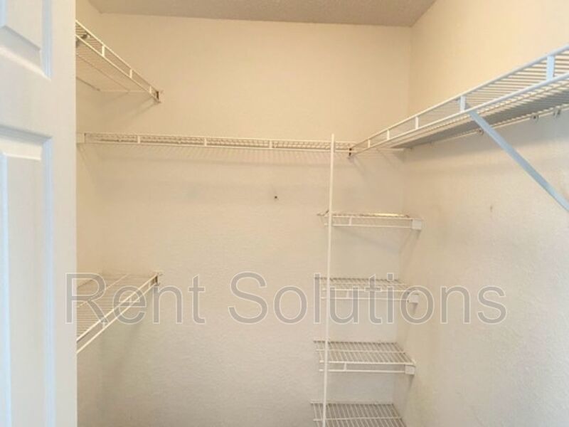 Modern 2-Bedroom Condo in Gated Resort-Style Community property image