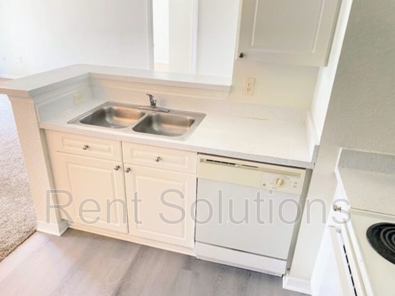 Modern 2-Bedroom Condo in Gated Resort-Style Community property image