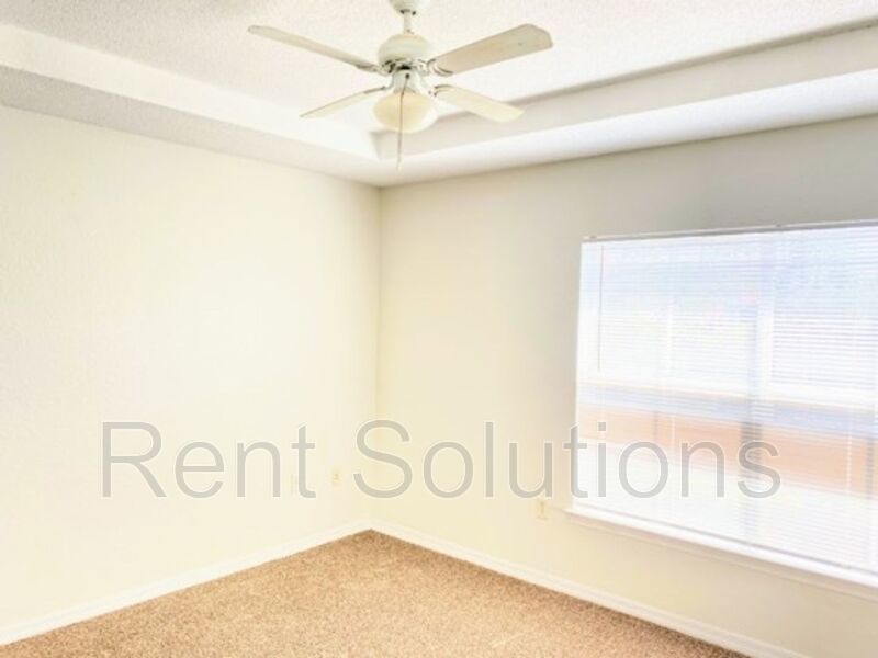 Modern 2-Bedroom Condo in Gated Resort-Style Community property image