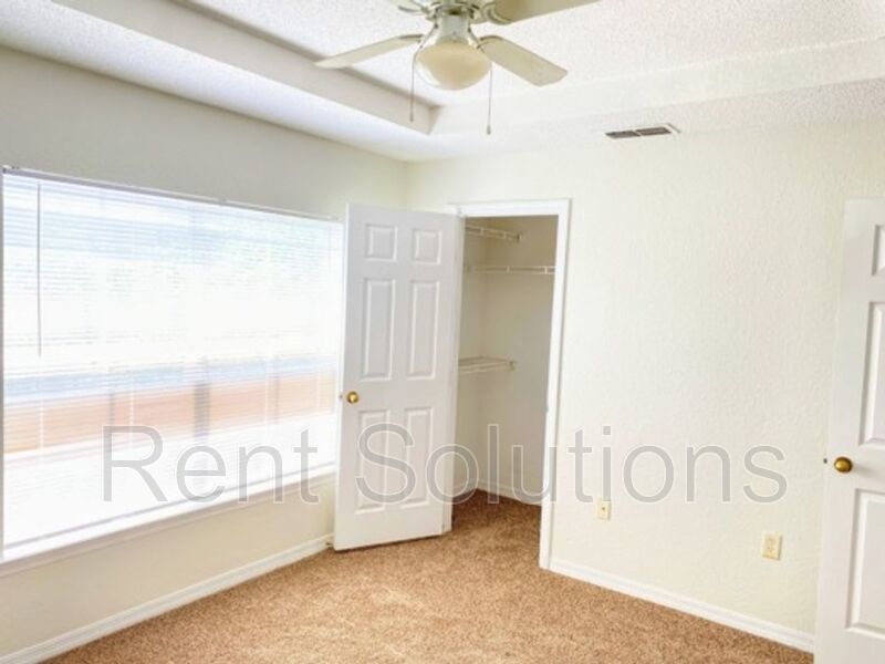 Modern 2-Bedroom Condo in Gated Resort-Style Community property image