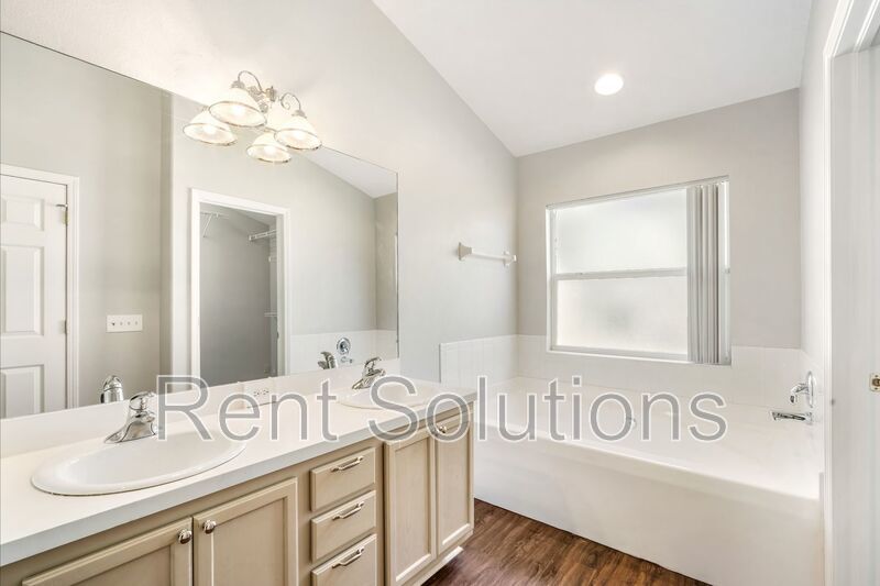 Beautiful 2-Bedroom Townhome in the Desirable Cumberland Trace Community! property image