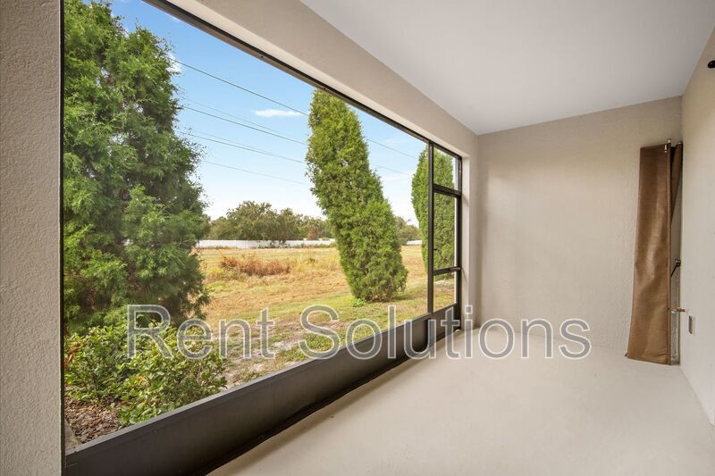 Charming 3-Bed, 2.5-Bath Townhome in Gated Community property image