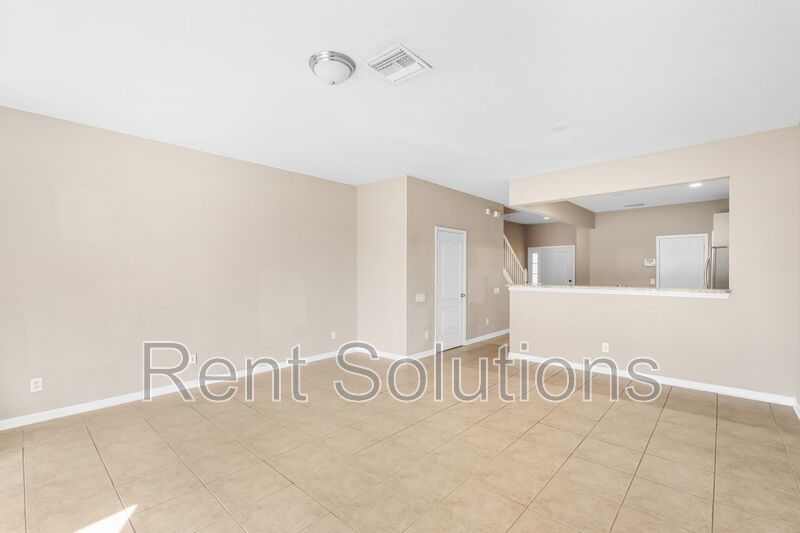 Beautiful 3-Bedroom Townhome in Gated Solana Bay Community property image