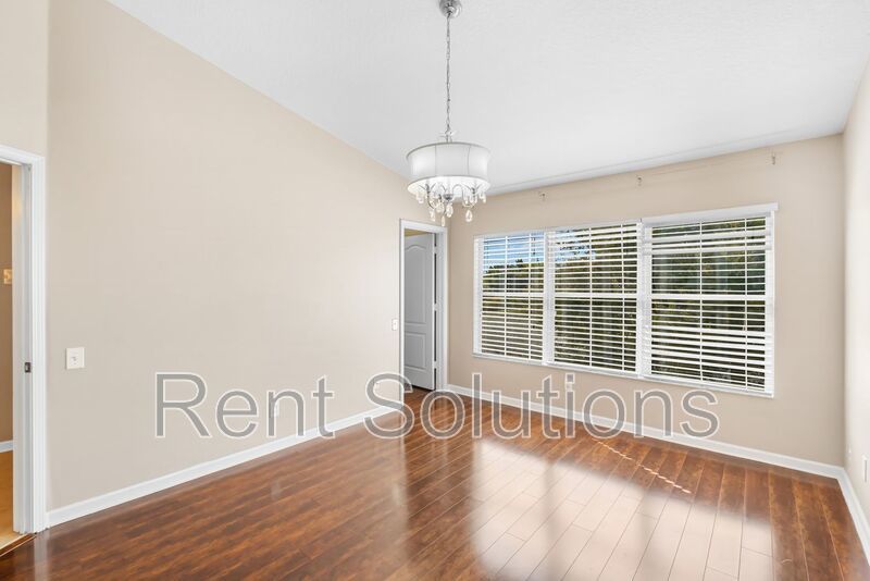 Beautiful 3-Bedroom Townhome in Gated Solana Bay Community property image