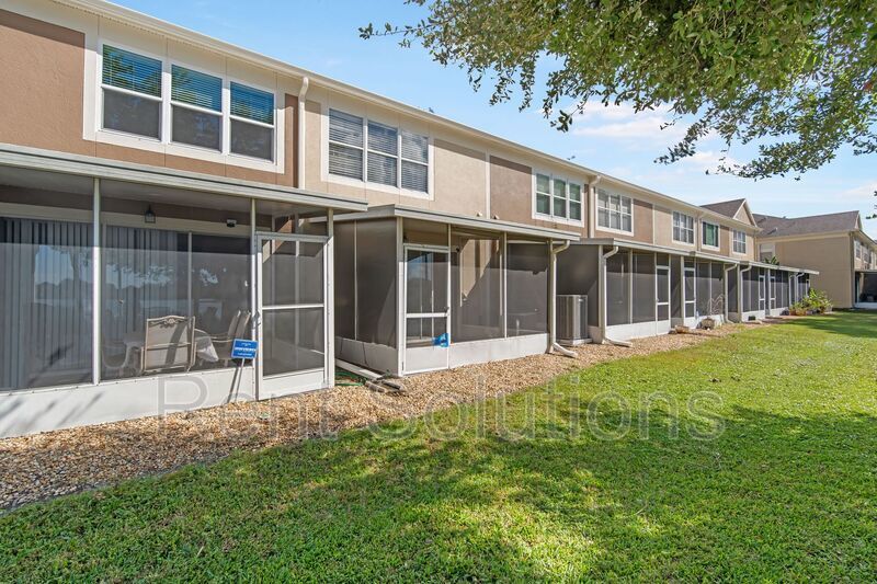 Beautiful 3-Bedroom Townhome in Gated Solana Bay Community property image