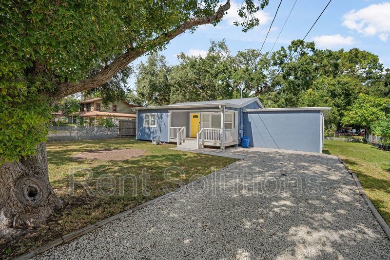 Renovated 3BR/2BA centrally located Tampa home. property image